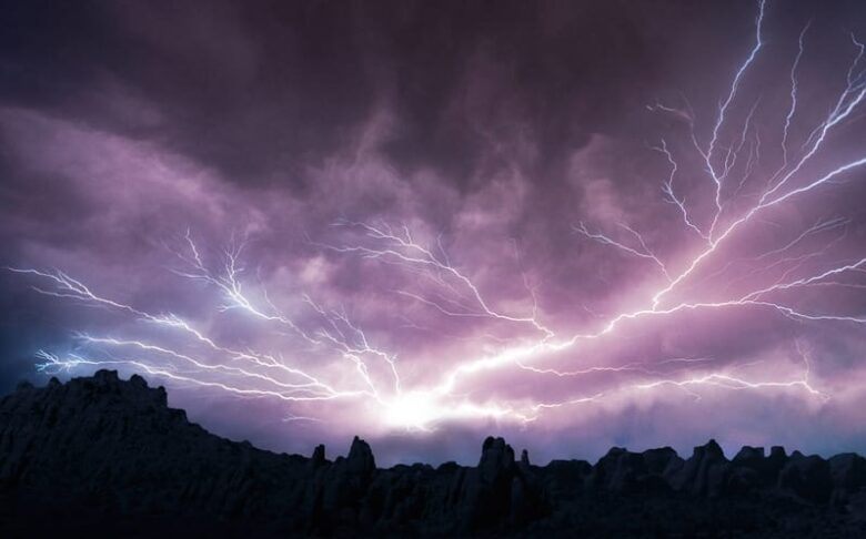 What Does The Lightning Bolt Mean In The Bible 7 Messages